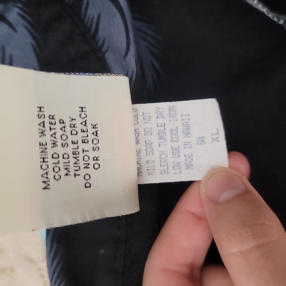 Hawaiian Togs Surf Board Black Print Shirt - Picture 8 of 8